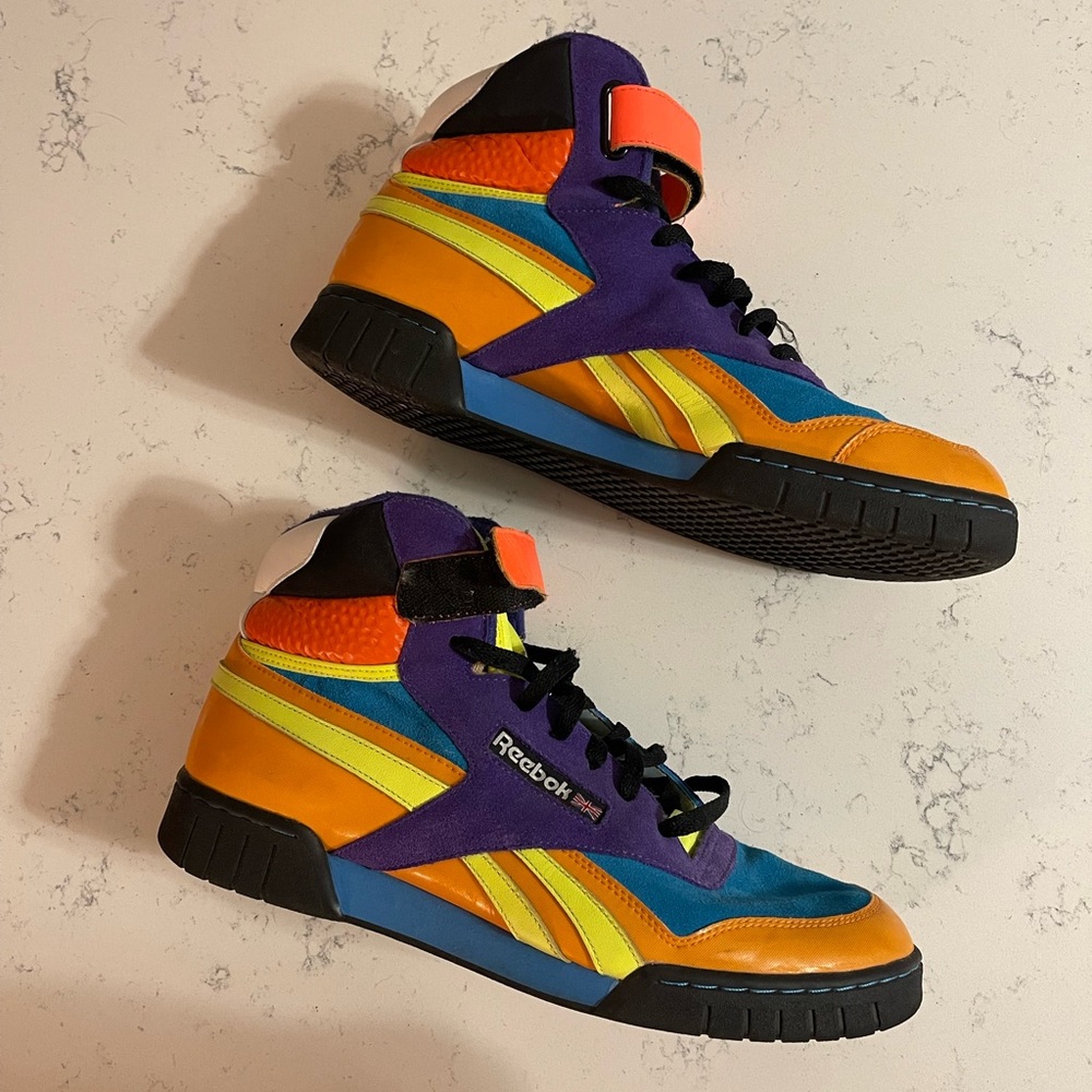 Reebok Custom Hightops - Picture 2 of 10